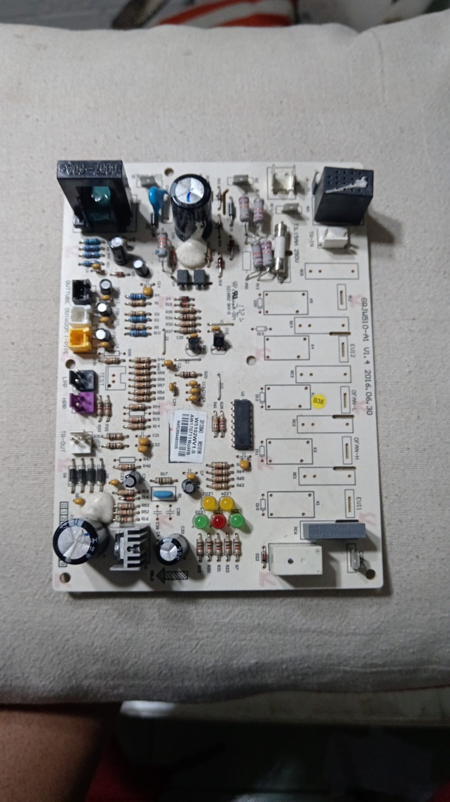 TRAJETA DE COND DE 36,000 BTU LM036C0 (W5102WV1.8D) (30135843) (W5101W)
