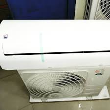 AIRE ACONDICIONADO MARCA PRIMAIR SPIT DE 12 K BTU SEER 18 COMPLETO 220V R410 SIN INSTALACION FABRICACION MIDEA