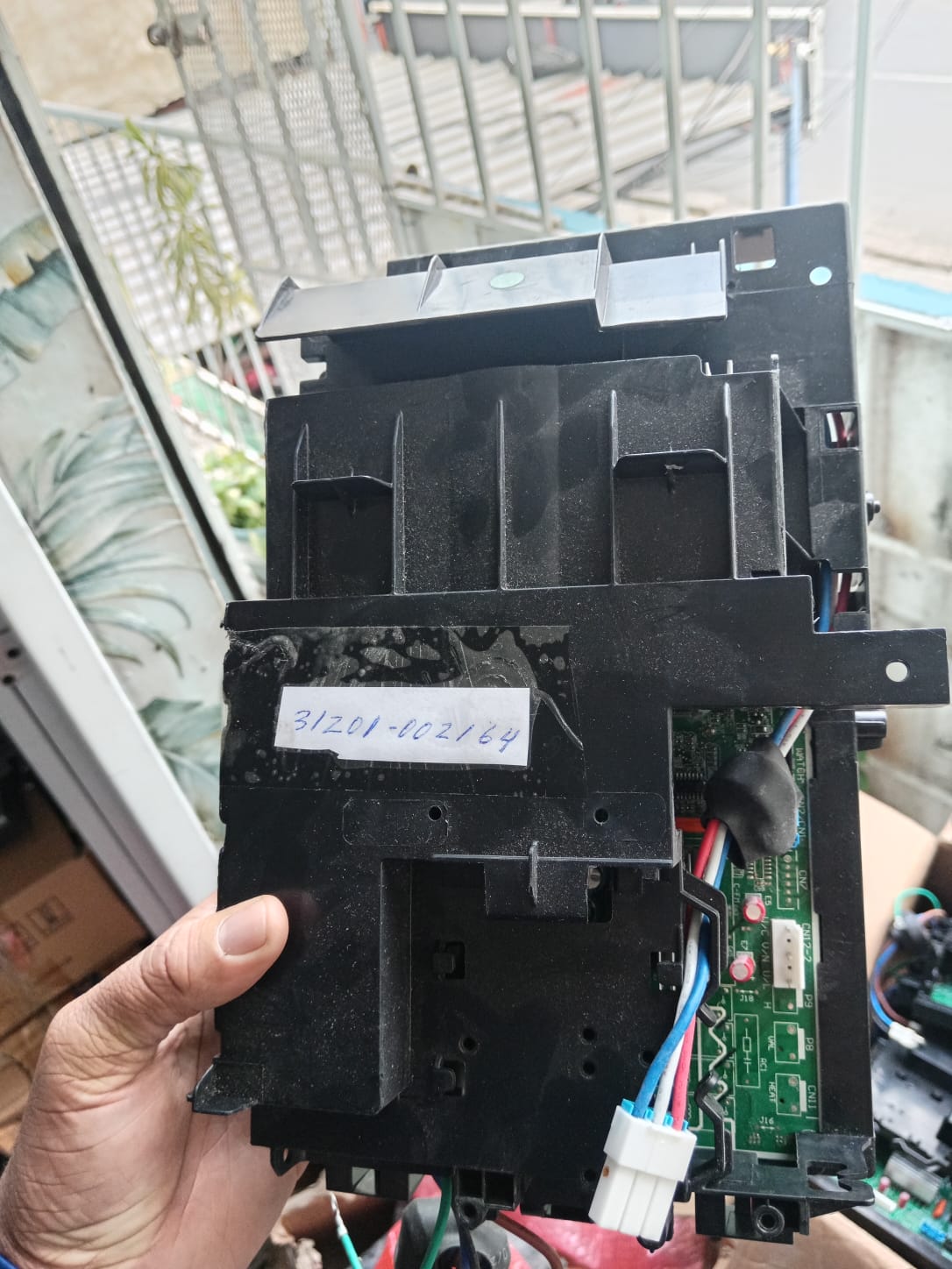 TARJETA DE CONDENSADOR 12,000 BTU FABRICACION TCL  FAN DC (31201002164)